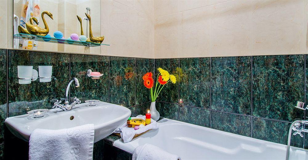 Boutique Apart-Hotel Sherborne Kiev Exteriör bild