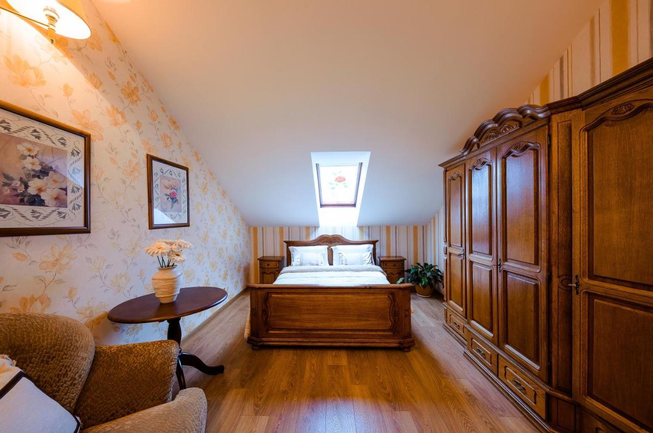 Boutique Apart-Hotel Sherborne Kiev Exteriör bild